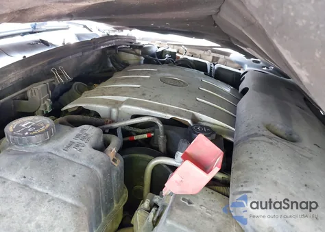 2005 Cadillac Deville Livery from USA, damaged, VIN 1G6KD54YX5U258345